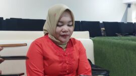 Kades Perangan Baru, Fitriati.