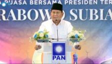 Presiden RI, Prabowo Subianto saat menghadiri perayaan HUT ke-28 PAN di Jakarta International Convention Center (JICC), Senayan, Jumat (18/09/26). (Tangkapan layar di chanel Youtube PAN TV)