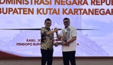 Foto Bupati Kukar, Aulia Rahman Basri dan Kepala LAN RI, Muhammad Taufiq di Pendopo Bupati Kukar, pada Kamis (01/10/2026). (Hen/Fajarborneo)