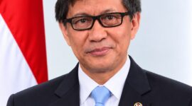 Dewan Pertimbangan Presiden (Wantimpres), Rocky Gerung seusai dilantik di Istana Negara, Jakarta, Jumat (02/10/26). (Istimewa)