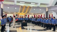 Bupati Kukar, Aulia Rahman Basri saat melantik pejabat lingkup Pemkab Kukar, di Pendopo Odah Etam, pada Jumat (02/10/26). (FajarBorneo) 