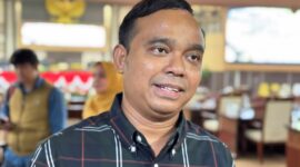 Anggota Komisi I DPRD Kukar, Desman Minang Endianto saat berada di ruang DPRD Kukar. (07/10/26). (Hen/Fajarborneo).