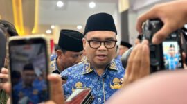 Bupati Kutai Kartanegara, Aulia Rahman Basri, usai melantik pejabat administrator dan pengawas di lingkungan Pemkab Kukar. (Istimewa)